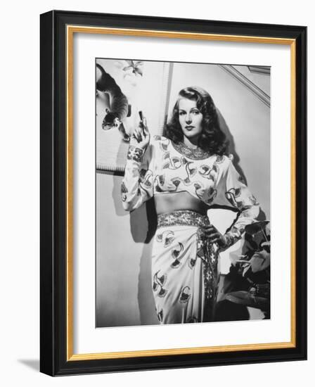 Gilda, Rita Hayworth, 1946-null-Framed Photographic Print