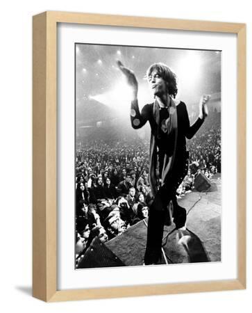 gimme-shelter-mick-jagger-