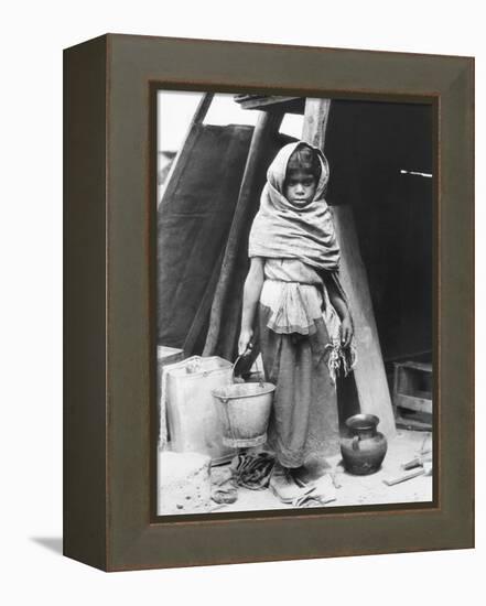 Girl Carrying Water, Mexico, 1927-Tina Modotti-Framed Premier Image Canvas