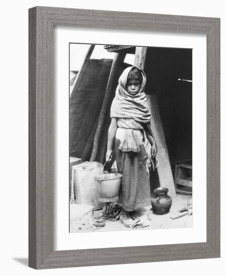 Girl Carrying Water, Mexico, 1927-Tina Modotti-Framed Photographic Print