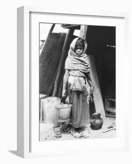 Girl Carrying Water, Mexico, 1927-Tina Modotti-Framed Photographic Print