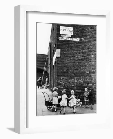 Girls Playing 1939-Staff-Framed Photographic Print