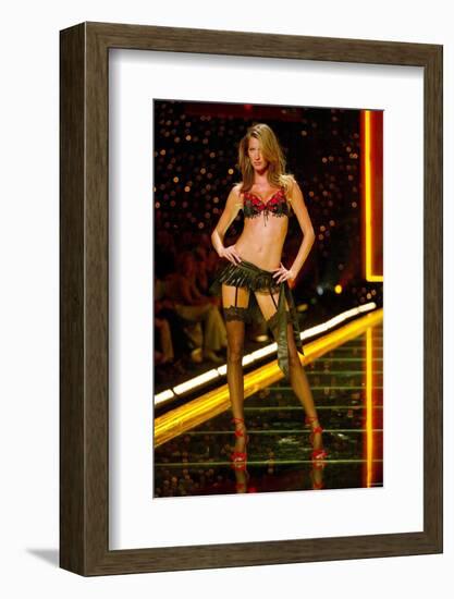 Gisele Bundchen-null-Framed Photo