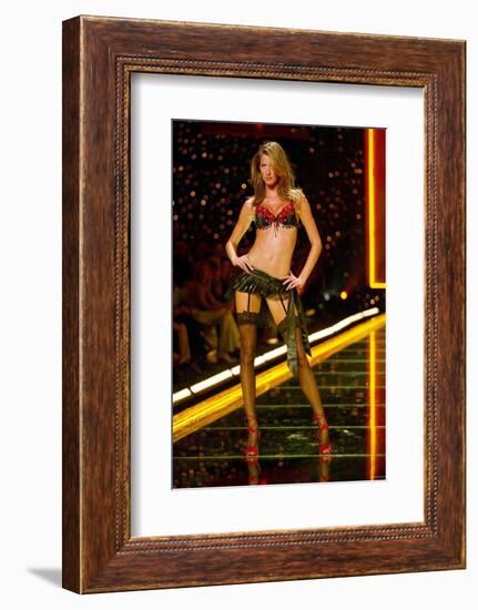 Gisele Bundchen-null-Framed Photo