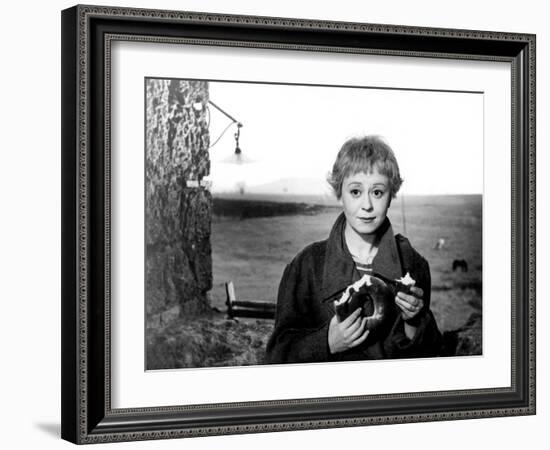 Giuletta Masina in 'La Strada', 1954-null-Framed Giclee Print