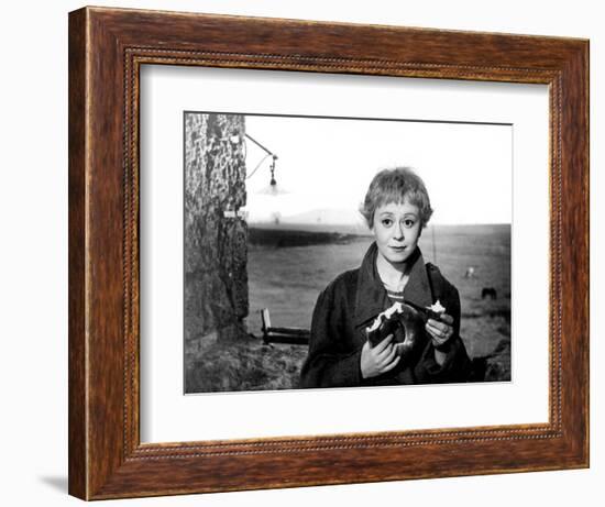 Giuletta Masina in 'La Strada', 1954-null-Framed Giclee Print