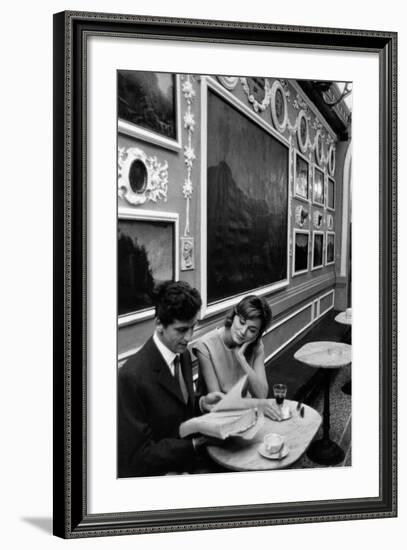 Giulio Bosetti and Lydia Alfonsi at the Antico Caffè Greco in Rome-null-Framed Photographic Print