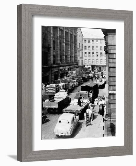 Glasgow Markets, Fruit Market Unloading, 1955-null-Framed Photographic Print
