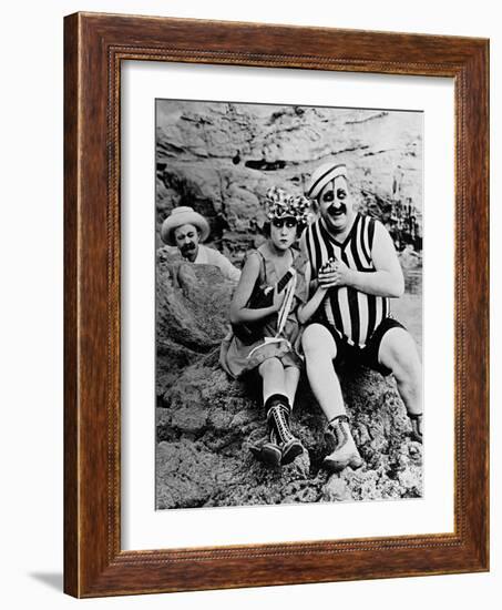 Gloria Swanson, Mack Swain-null-Framed Photographic Print