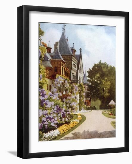 Gmunden, Schloss 1916-Mima Nixon-Framed Art Print