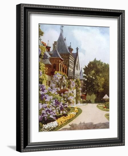 Gmunden, Schloss 1916-Mima Nixon-Framed Art Print