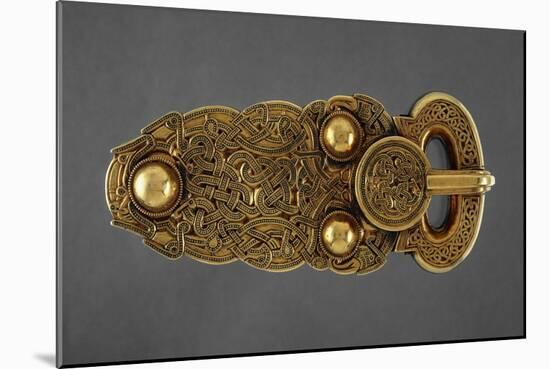 Gold Belt Buckle Fom the Ship-Burial at Sutton Hoo, Suffolk, Early 7th Century-null-Mounted Giclee Print