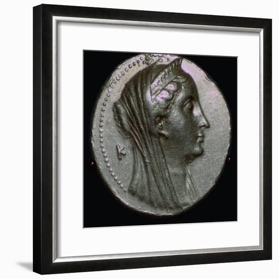 Gold coin of Arsinoe II, 3rd century BC. Artist: Unknown-Unknown-Framed Giclee Print