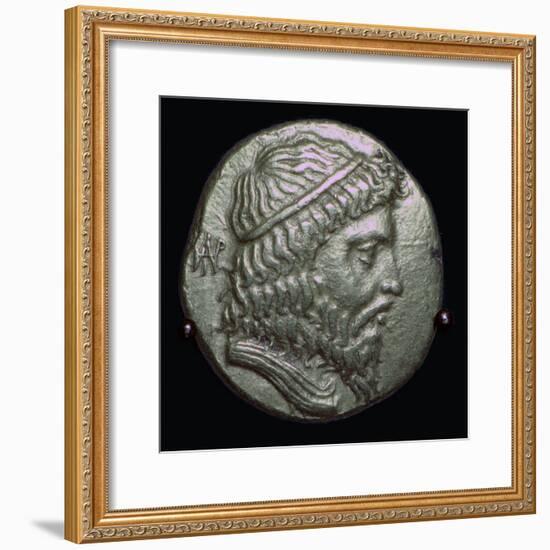 Gold Stater of King Andragoras of Parthia, 3rd century BC. Artist: Unknown-Unknown-Framed Giclee Print