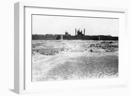 Golden Dome and Minarets of the Samarra Mosque, Mesopotamia, 1918-null-Framed Giclee Print