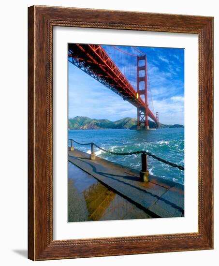 Golden Gate Bridge, San Francisco, California, USA-John Alves-Framed Photographic Print