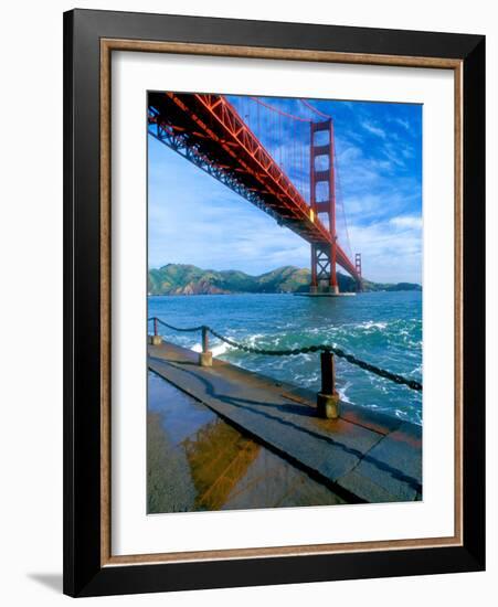 Golden Gate Bridge, San Francisco, California, USA-John Alves-Framed Photographic Print