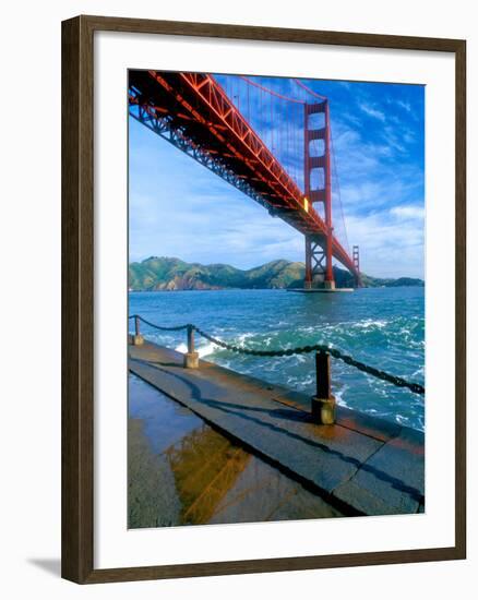 Golden Gate Bridge, San Francisco, California, USA-John Alves-Framed Photographic Print