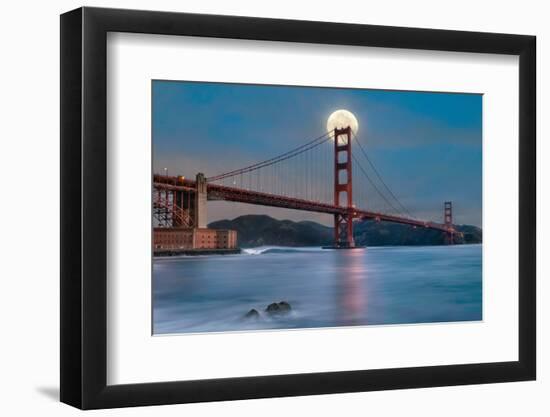 Golden Gate Bridge-Lee Sie-Framed Photographic Print