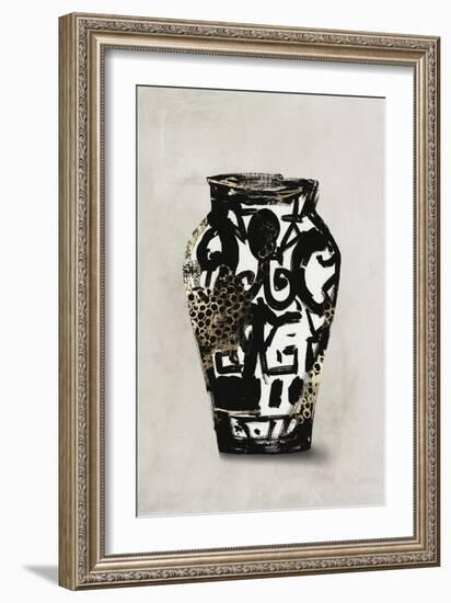 Golden Vase I-Aimee Wilson-Framed Art Print