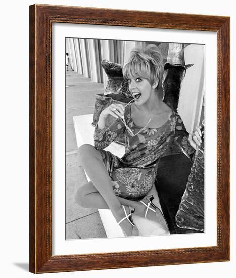 Goldie Hawn-null-Framed Photo