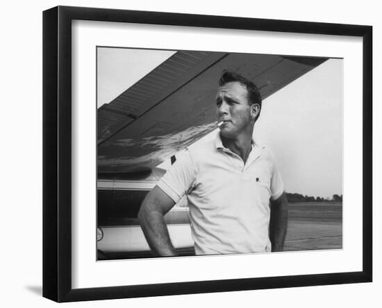 Golfer Arnold Palmer-John Dominis-Framed Premium Photographic Print