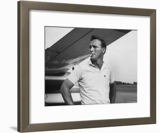 Golfer Arnold Palmer-John Dominis-Framed Premium Photographic Print