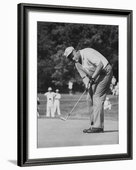 Golfer Jack Nicklaus Playing Golf-John Dominis-Framed Premium Photographic Print