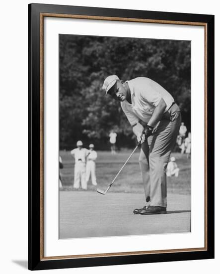 Golfer Jack Nicklaus Playing Golf-John Dominis-Framed Premium Photographic Print