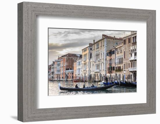 Gondola, La Volta, Grand Canal, elaborate Gothic palazzi at sunset in winter, Venice, UNESCO World-Eleanor Scriven-Framed Photographic Print