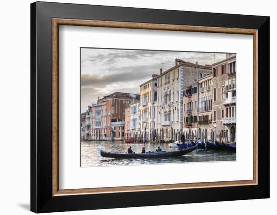 Gondola, La Volta, Grand Canal, elaborate Gothic palazzi at sunset in winter, Venice, UNESCO World-Eleanor Scriven-Framed Photographic Print