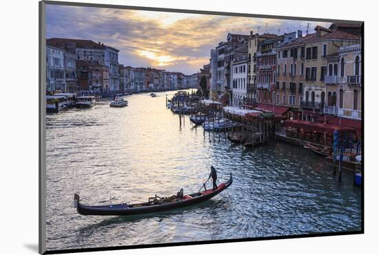 Gondola on the Grand Canal at sunset in winter, from Rialto Bridge, Venice, UNESCO World Heritage S-Eleanor Scriven-Mounted Photographic Print