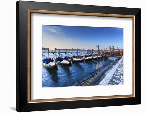 Gondolas with view to Basilica di Santa Maria della Salute after snow, Venice, UNESCO World Heritag-Eleanor Scriven-Framed Photographic Print