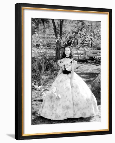 Gone with the Wind, Vivien Leigh at Tara Plantation, 1939-null-Framed Photo