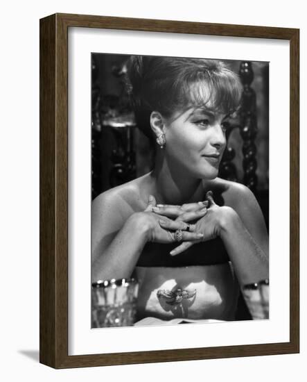 Good Neighbor Sam, Romy Schneider, 1964-null-Framed Photo