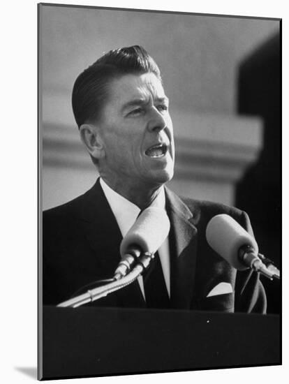 Governor Ronald W. Reagan Making Inaugural Speech after Swearing in Ceremony at Capitol-null-Mounted Photographic Print