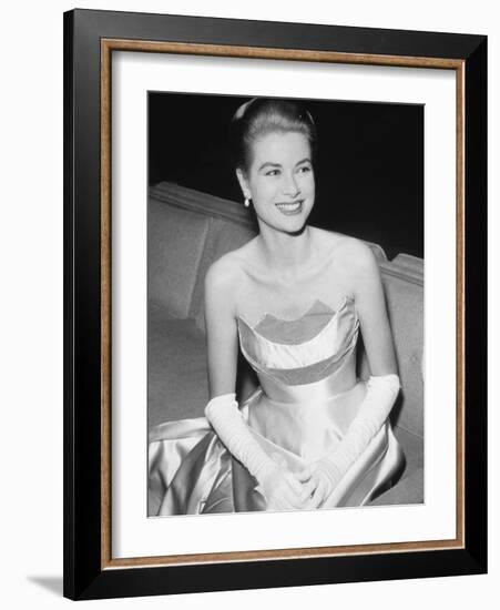 Grace Kelly, 1955-null-Framed Photographic Print