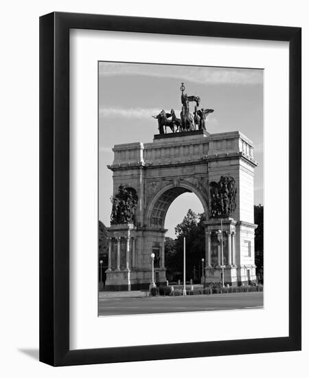 Grand Army Plaza Arch, Brooklyn-Phil Maier-Framed Photographic Print