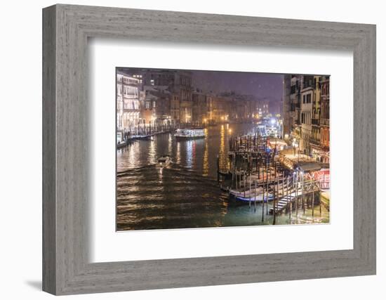 Grand Canal from Rialto Bridge during rare snowfall on a winter evening, Venice, UNESCO World Herit-Eleanor Scriven-Framed Photographic Print
