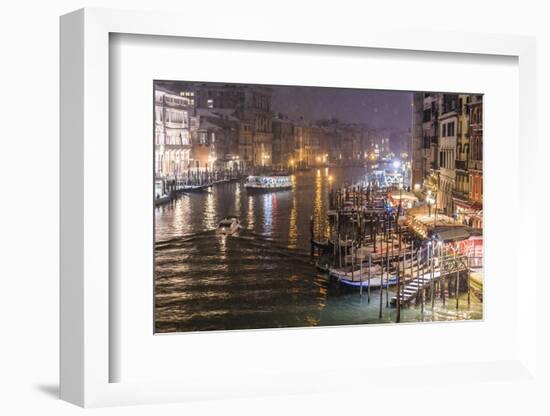 Grand Canal from Rialto Bridge during rare snowfall on a winter evening, Venice, UNESCO World Herit-Eleanor Scriven-Framed Photographic Print