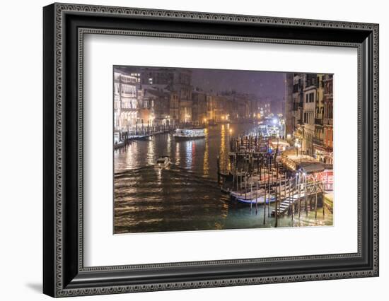 Grand Canal from Rialto Bridge during rare snowfall on a winter evening, Venice, UNESCO World Herit-Eleanor Scriven-Framed Photographic Print