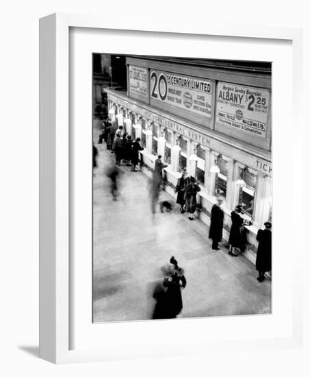 Grand Central Station, new York City, c.1930-null-Framed Art Print