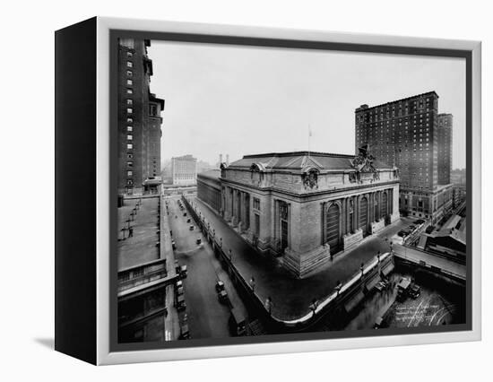 Grand Central Terminal-null-Framed Premier Image Canvas