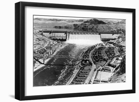 Grand Coulee Dam View from Air Photograph - Grand Coulee, WA-Lantern Press-Framed Premium Giclee Print