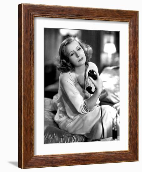 GRAND HOTEL, 1932 directed by EDMUND GOULDING Greta Garbo (b/w photo)-null-Framed Photo