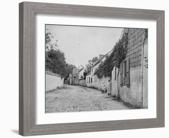 Grand rue de barbizon:la maison de Millet et la veuve Millet sur le pas de la porte-null-Framed Giclee Print