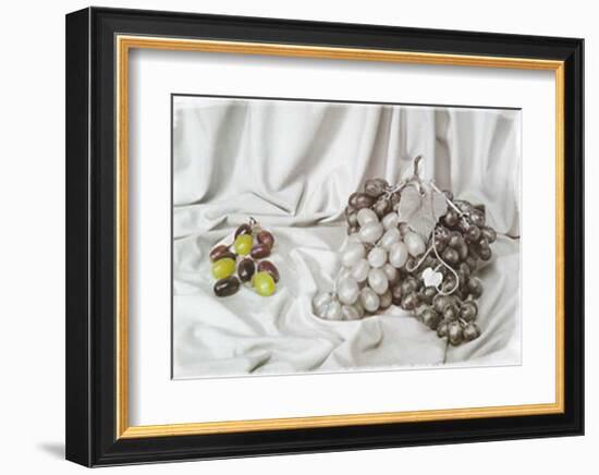 Grape-Gilles Martin-Raget-Framed Art Print