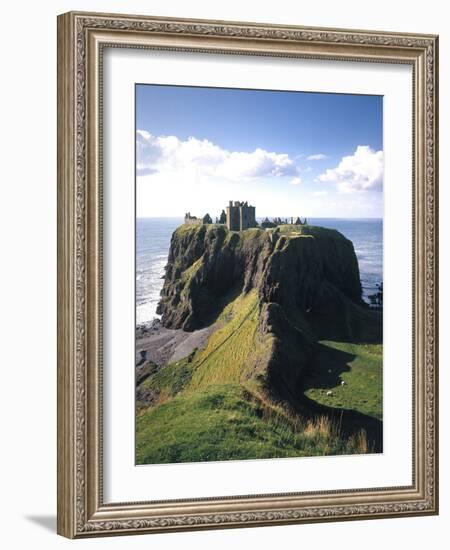 Great Britain, Scotland, East Coast, Grampian, Dunnottar Castle-Thonig-Framed Photographic Print