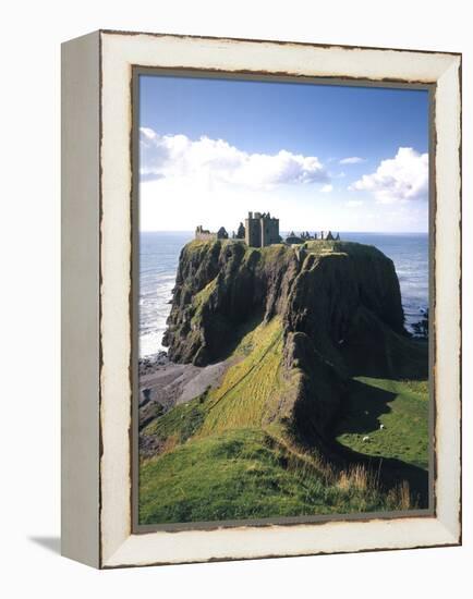 Great Britain, Scotland, East Coast, Grampian, Dunnottar Castle-Thonig-Framed Premier Image Canvas