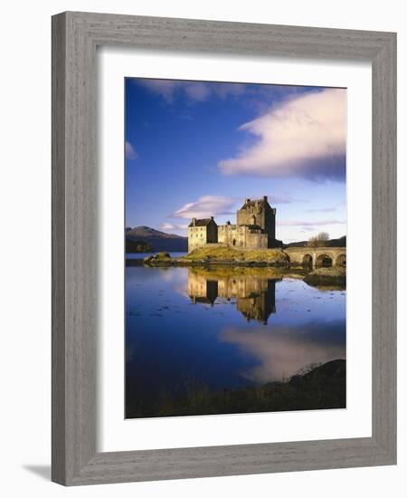 Great Britain, Scotland, Eilean, Donan Castle, Loch Duich-Thonig-Framed Photographic Print